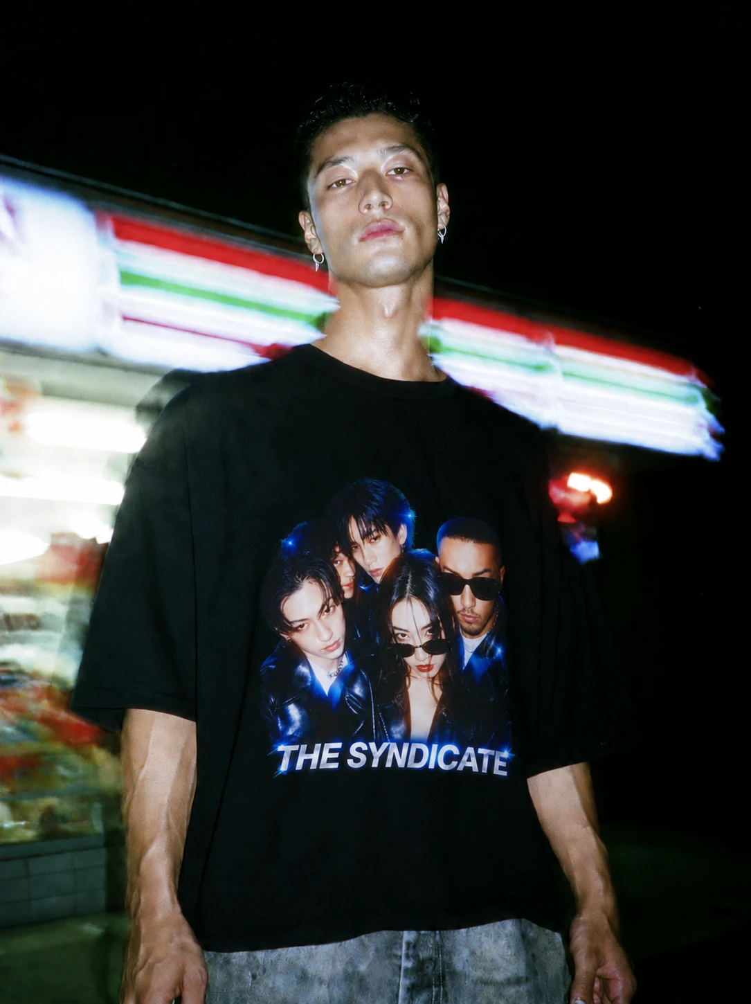 THE SYNDICATE — black, front, styled look