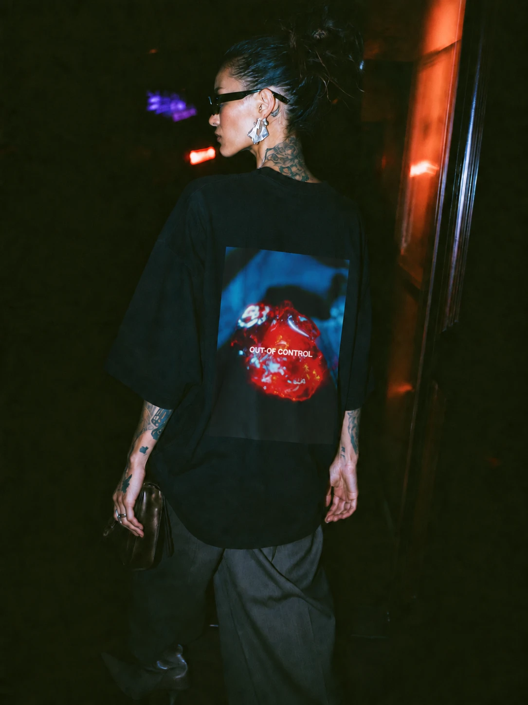 OUT OF CONTROL — black, back, styled look