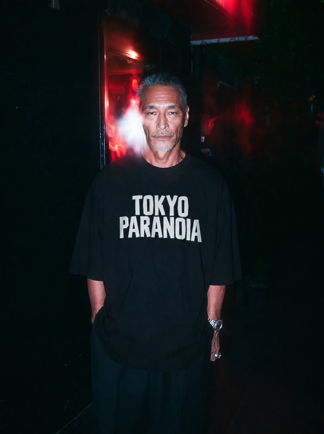 TOKYO PARANOIA — black, front, styled look